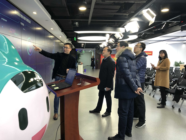 团市委副书记邬斌一行调研长宁区两新团建工作情况