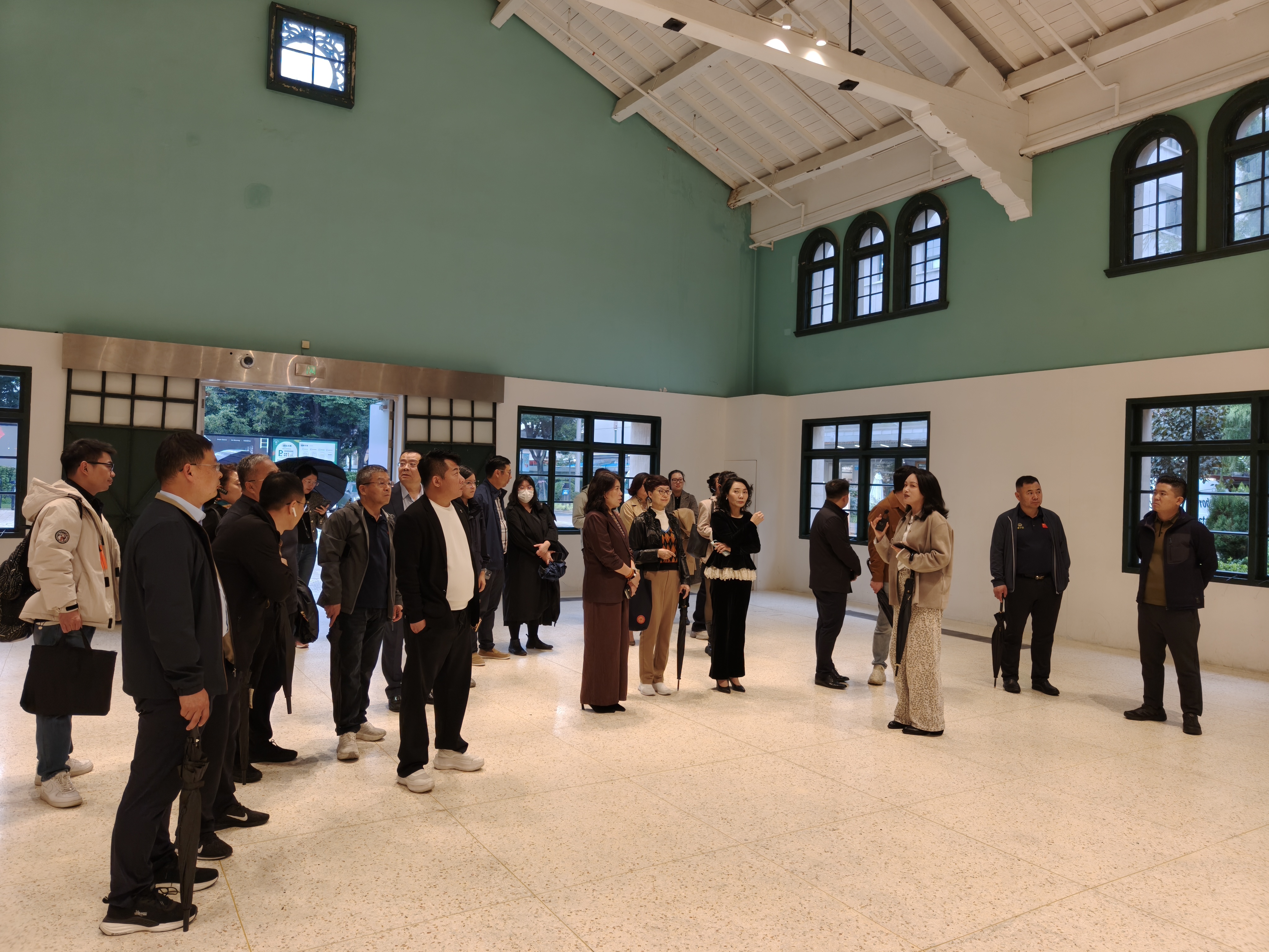 天津市河北区工商联一行赴上海市长宁区开展调研