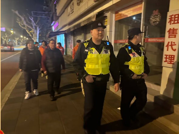 万家灯火，有你守护！致敬春节坚守岗位的每一个TA!