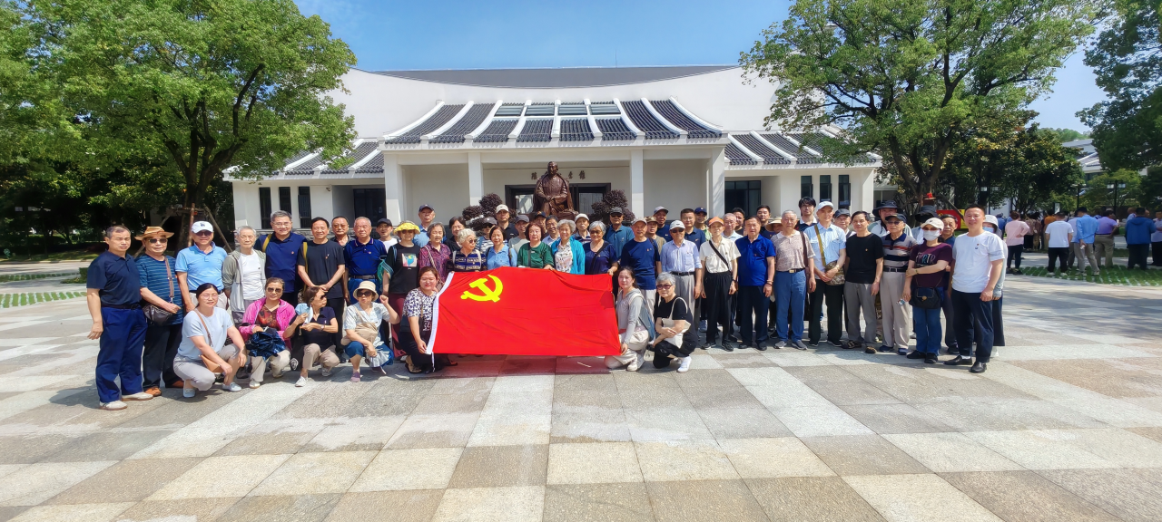 一堂“行走的党课”！长宁区军休所沉浸式红色主题教育实践活动走“新”更走心