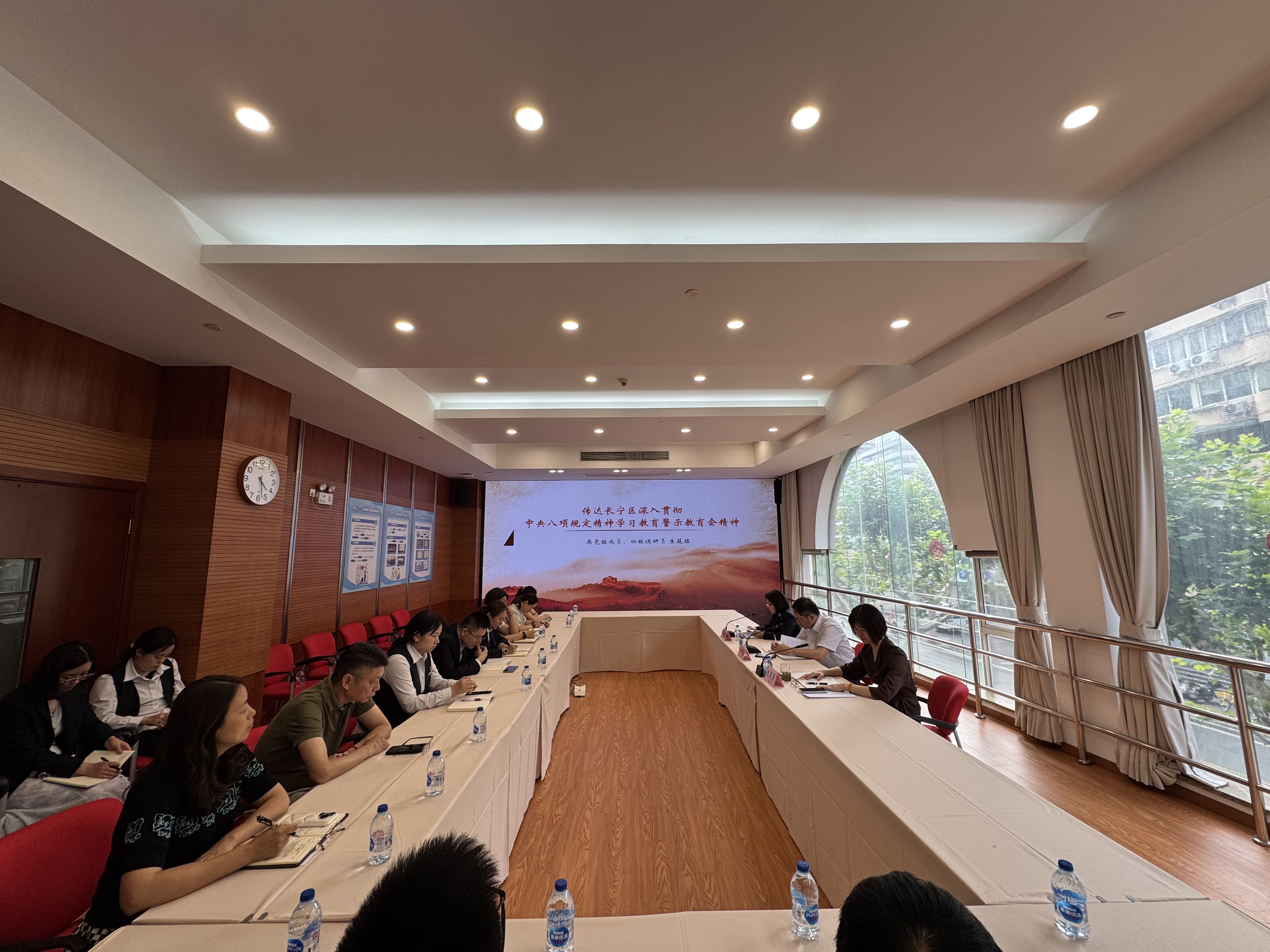 区医保局举行深入贯彻中央八项规定精神学习教育警示教育会